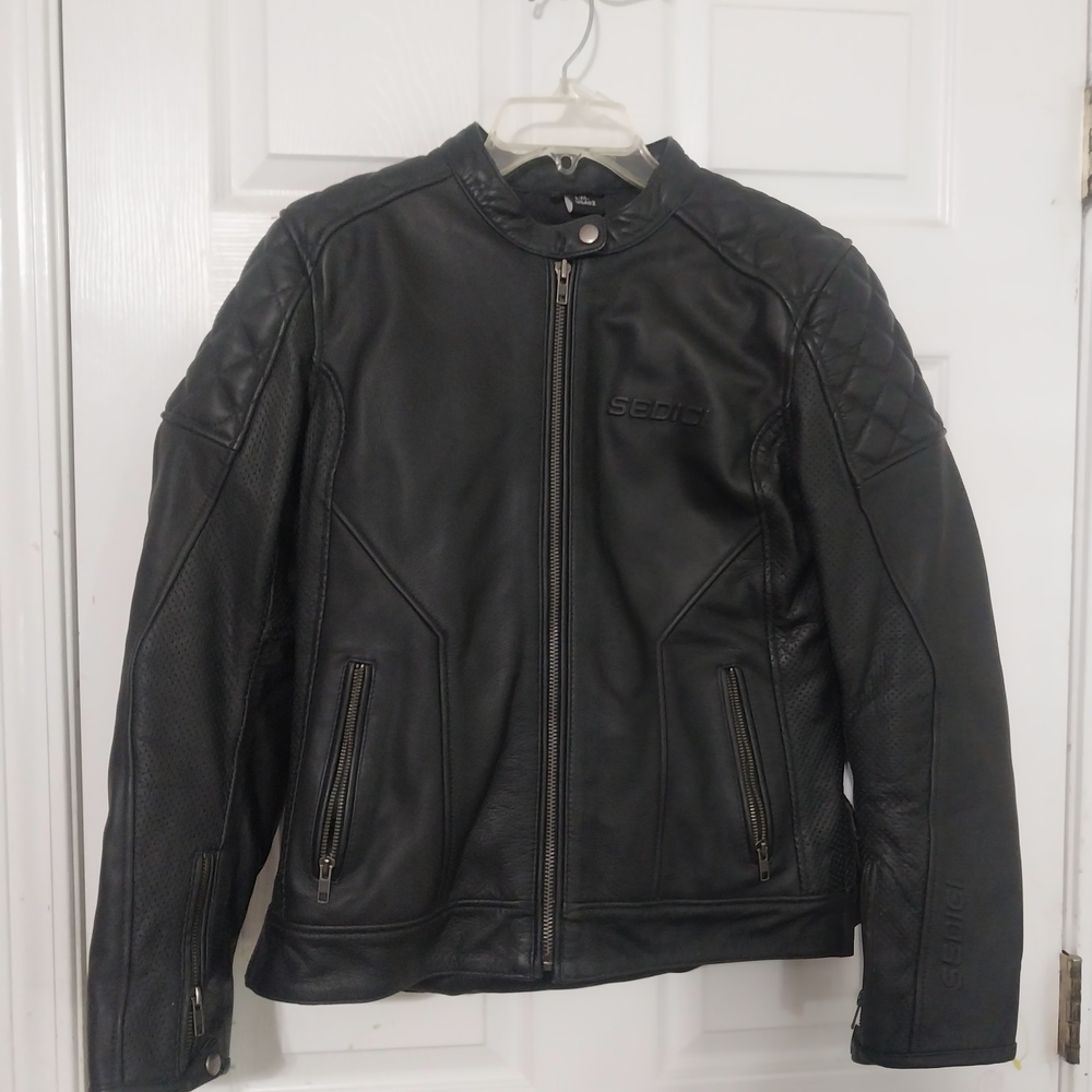 Sleek Black Leather Motorcycle Jacket